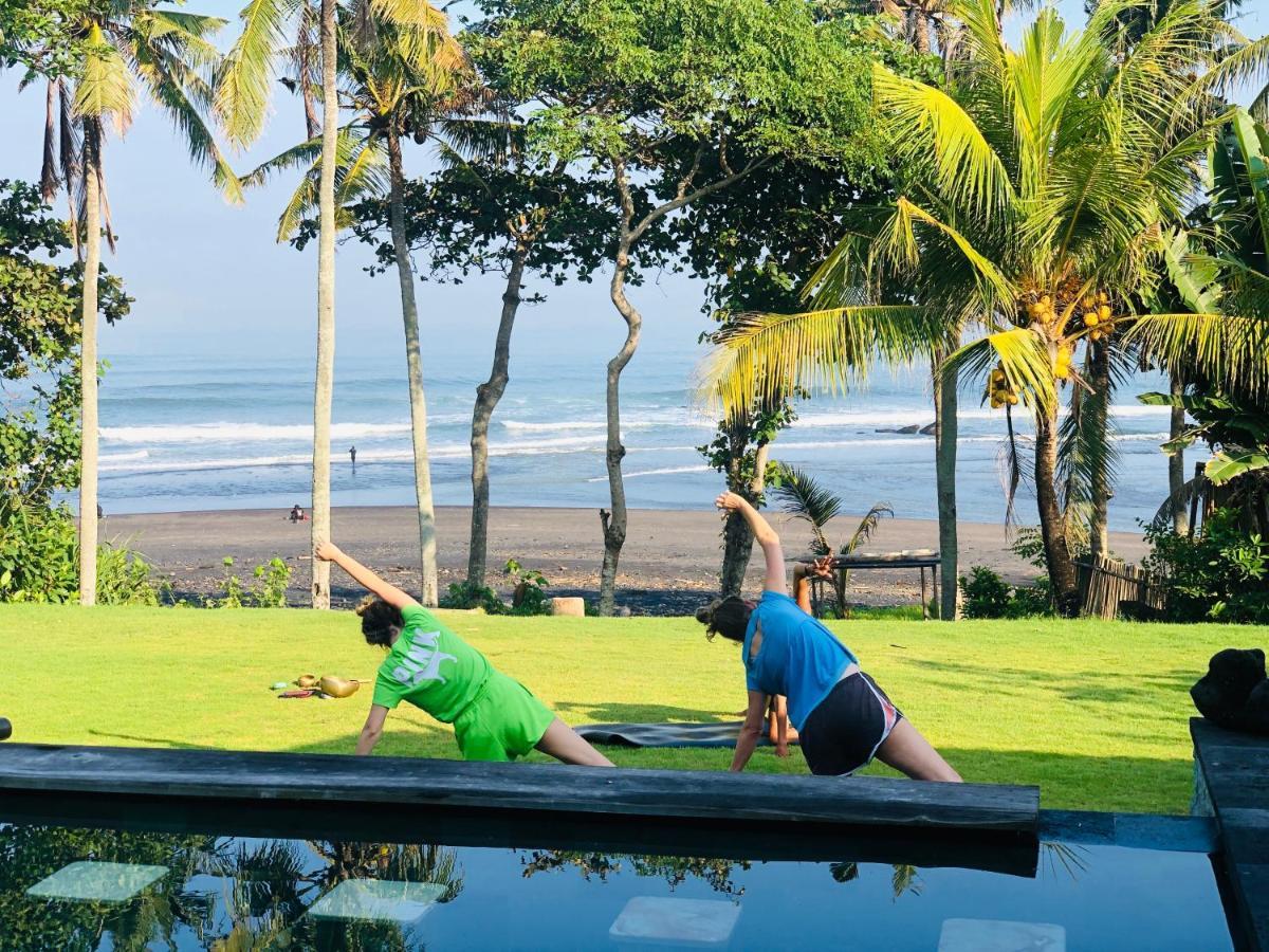 Bali Natha Beach Front Canggu Buitenkant foto