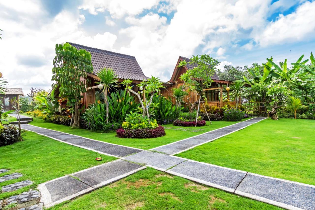 Bali Natha Beach Front Hotel Canggu Buitenkant foto