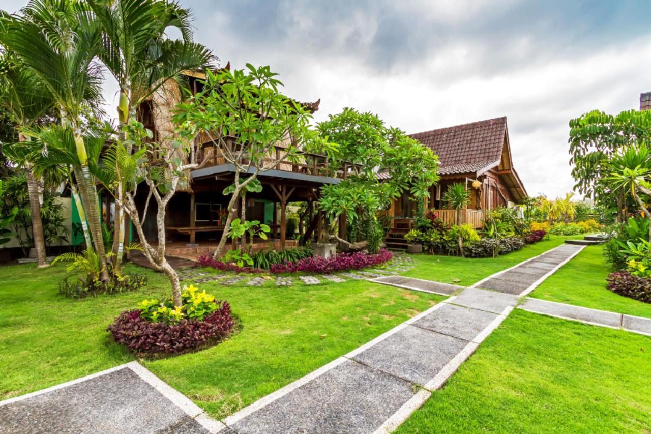 Bali Natha Beach Front Hotel Canggu Buitenkant foto